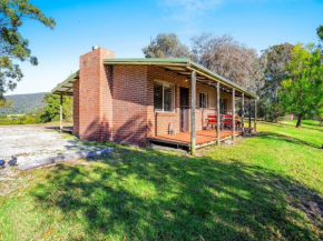 Braeside Cabin Two Alphitonia